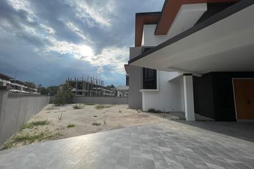 The Grand Thompson Residence