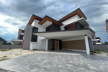 The Grand Thompson Residence