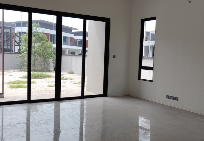 The Grand Thompson Residence