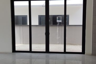 The Grand Thompson Residence