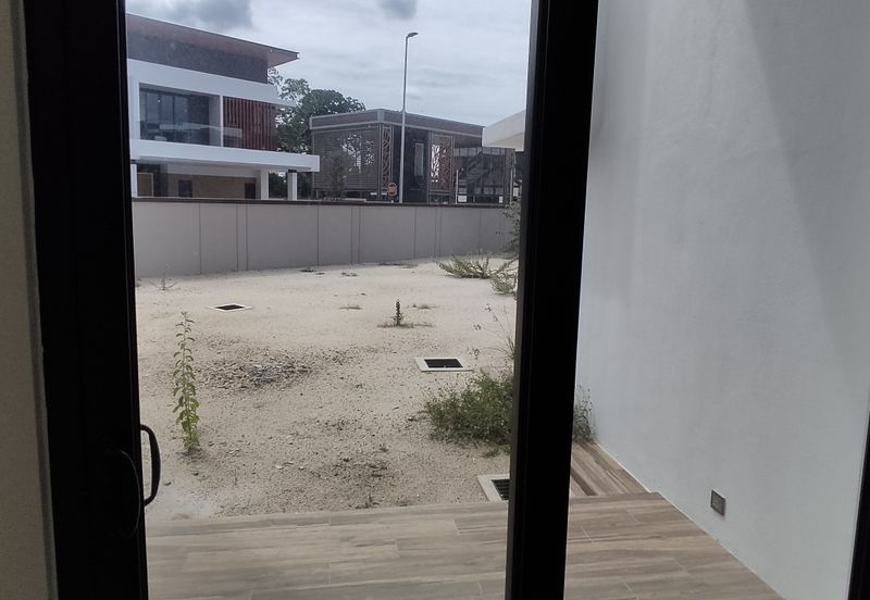 The Grand Thompson Residence