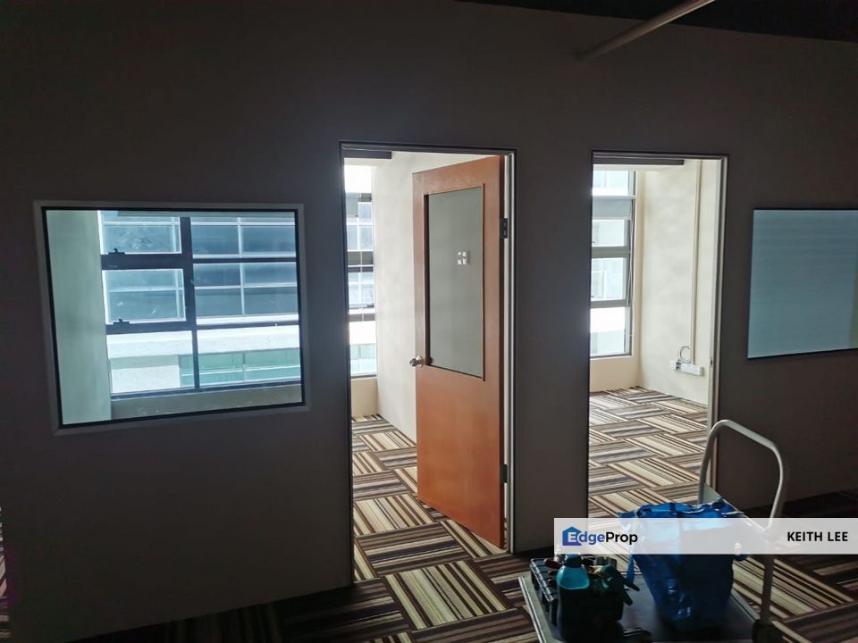 One South Mall Office Street Mall Seri Kembangan Serdang Sg Besi For Sale, Selangor, Seri Kembangan