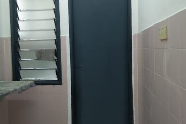 SL 11, Bandar Sungai Long