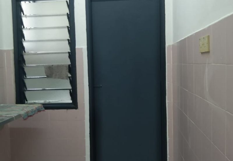 SL 11, Bandar Sungai Long