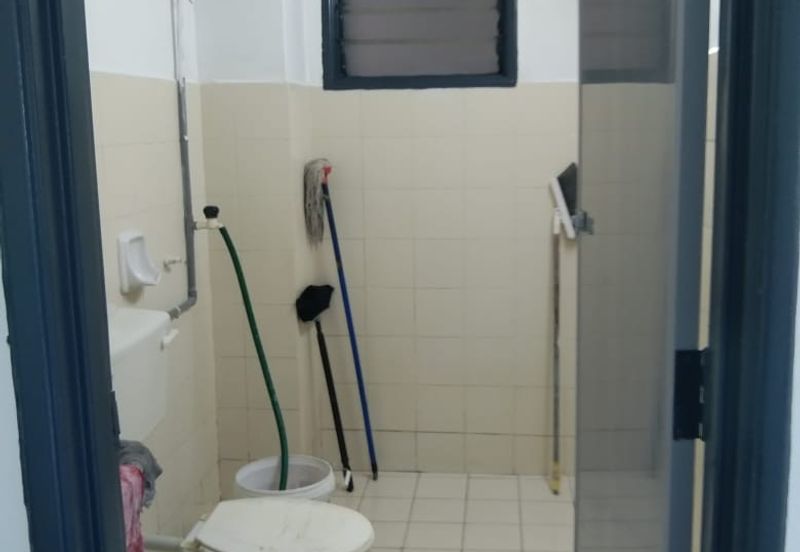 SL 11, Bandar Sungai Long