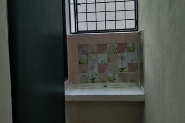 SL 11, Bandar Sungai Long