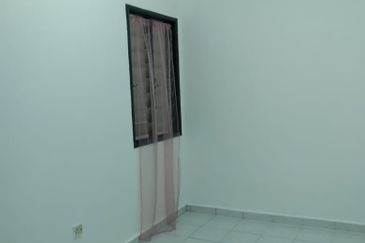 SL 11, Bandar Sungai Long