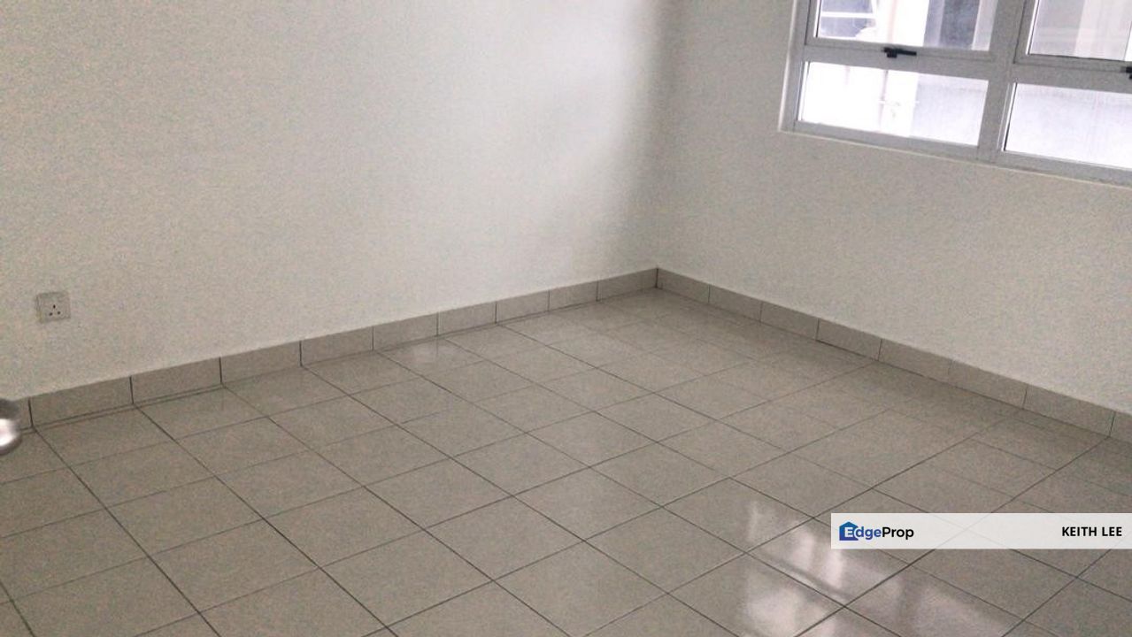 D'Pines Condominium Ampang Partial Furnished 3 Parking Lots For Sale, Selangor, Ampang