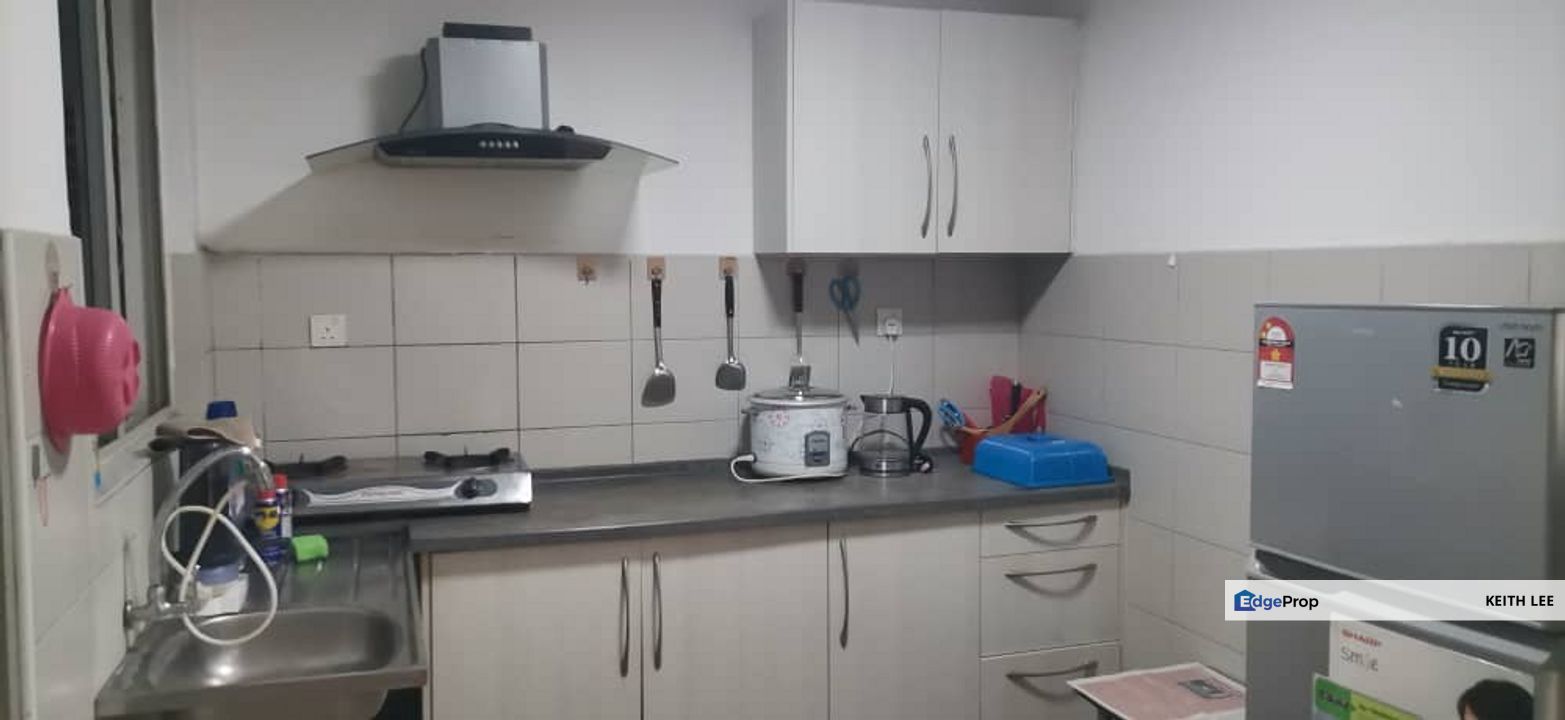 Park @ One South Residence Seri Kembangan Partial Furnished For Sale, Selangor, Seri Kembangan