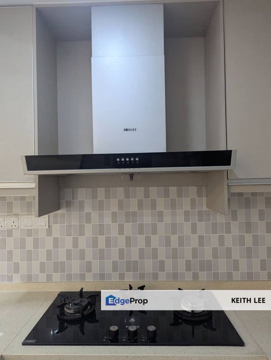 Park @ One South Serviced Residence Renovated Corner Unit For Sale, Selangor, Seri Kembangan