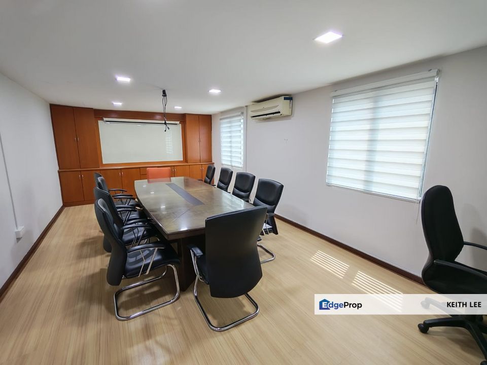 De Palma Office Corner Dataran Palma Ampang Point with lift Aircond Partial Furnished , Selangor, Ampang