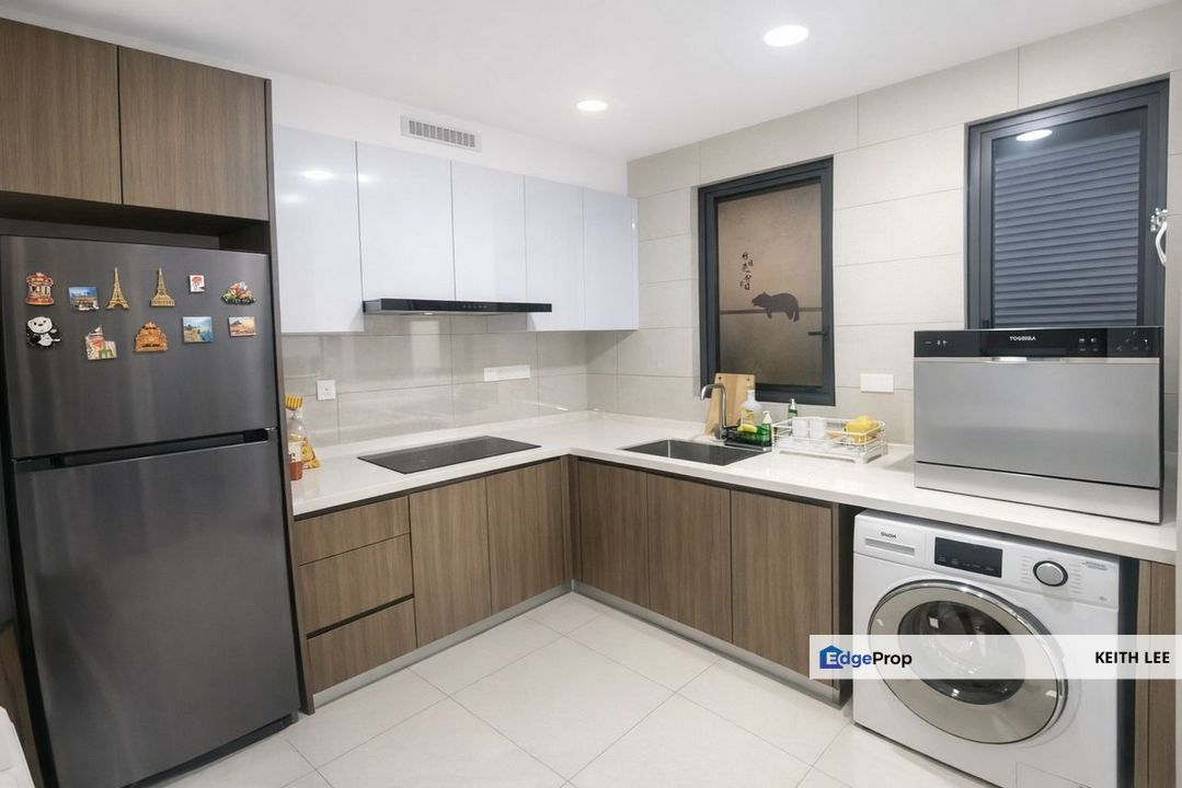 V Residence 2 @ Sunway Velocity Two Residence Cheras Maluri Fully Furnished Corner Unit, Kuala Lumpur, Cheras