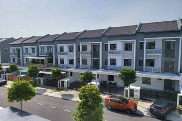 Lakefield Residences, Tropicana Heights