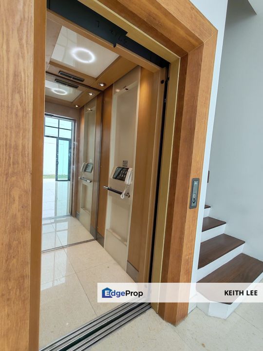 Completed 3 Storey Bungalow Foresthill Damansara Perdana with Private Lift & Clubhouse Free MOT SPA, Selangor, Damansara Perdana