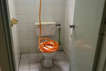 3 Storey Shoplot Office Jalan Tanming Permai For Rent With Basement Level Tanming Jaya Balakong 