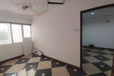 3 Storey Shoplot Office Jalan Tanming Permai For Rent With Basement Level Tanming Jaya Balakong 