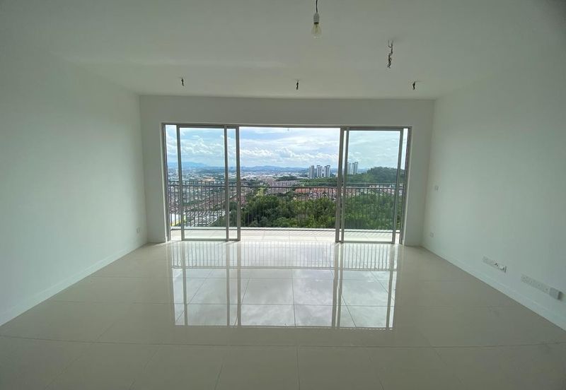 Lakefront Condominium | Emerald Hills @ Alam Damai