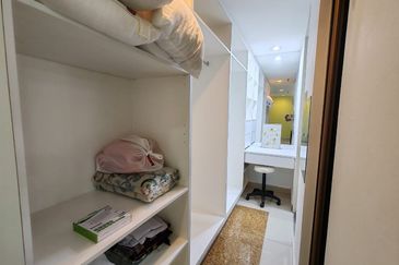 Centrio SoHo @ Pantai Hillpark