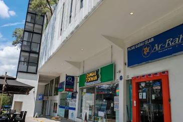 Centrio SoHo @ Pantai Hillpark