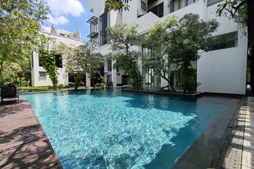 Centrio SoHo @ Pantai Hillpark