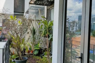 Centrio SoHo @ Pantai Hillpark