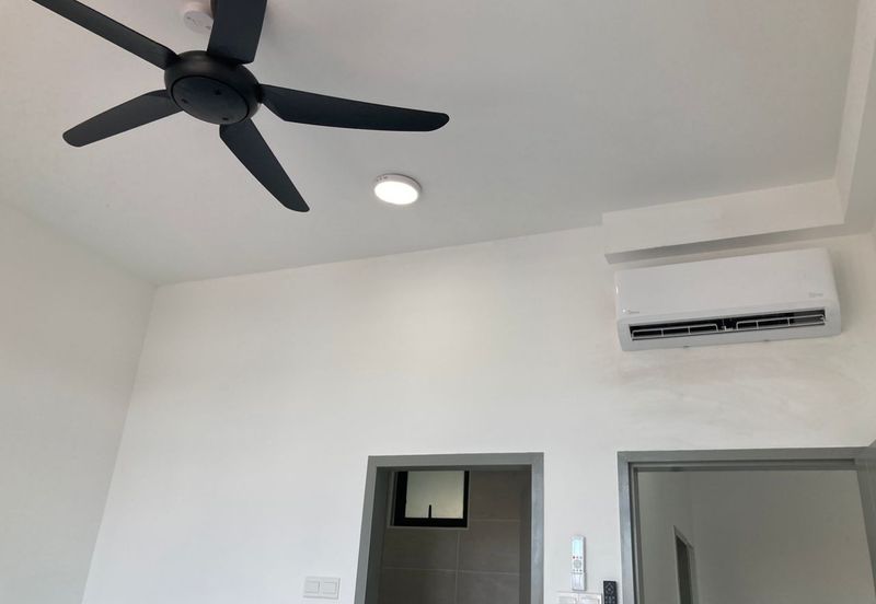 B11 Parkland Residence