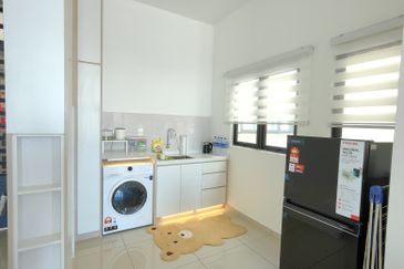 B11 Parkland Residence