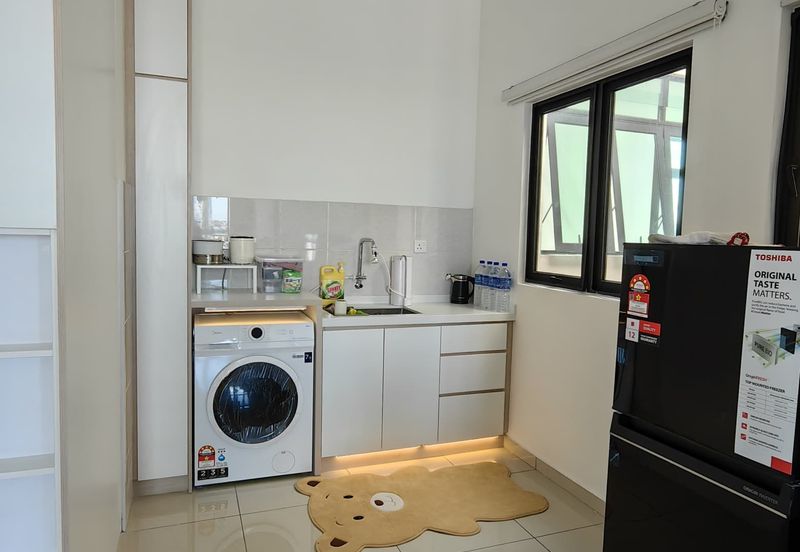 B11 Parkland Residence