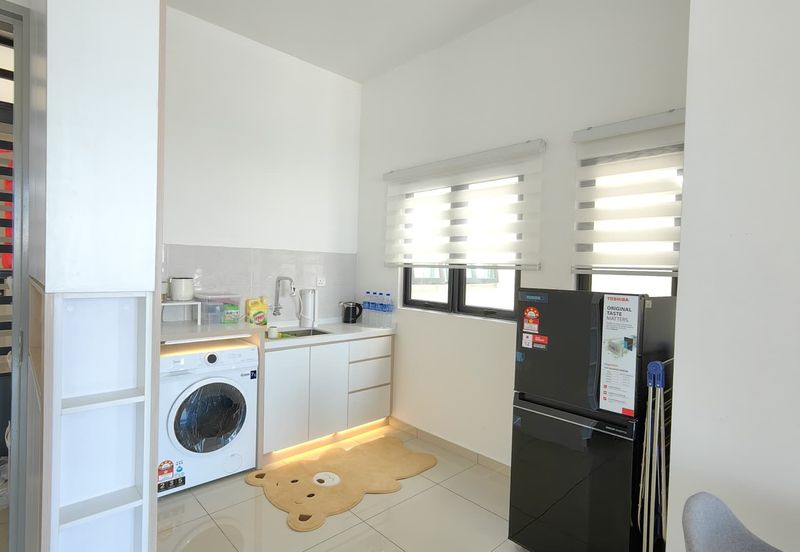 B11 Parkland Residence