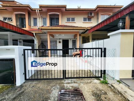 Double Storey Taman Lestari Putra Bandar Putra Permai Seri Kembangan, Selangor, Seri Kembangan