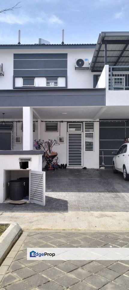 End Lot Townhouse One storey (Unit Bawah) Kita Bayu Cybersouth Dengkil near Putrajaya Cyberjaya, Selangor, Dengkil