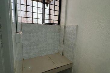 Sukma Shop Apartment