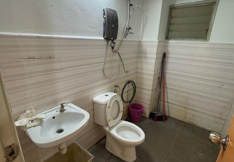 Sukma Shop Apartment