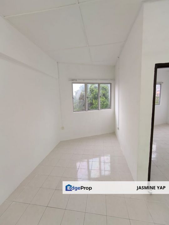 Shop Apartment Good Condition 2nd Floor, Selangor, Cheras