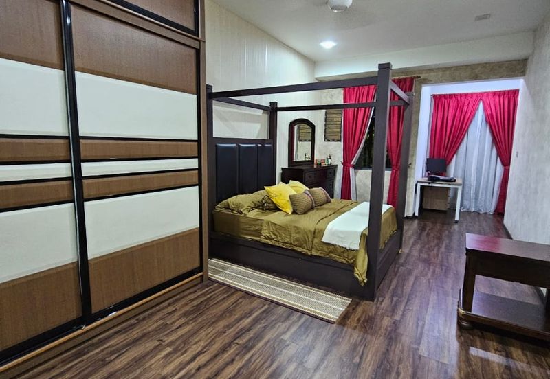 Taman Nusaputra Timur