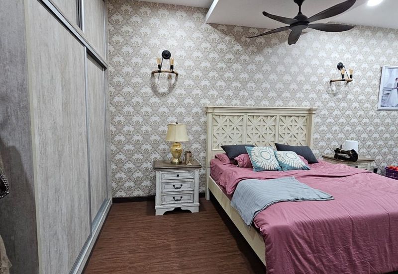 Taman Nusaputra Timur