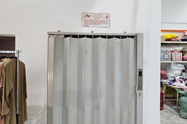 2.5 Storey Semi D Crest Hill Industrial Park 2 Semenyih