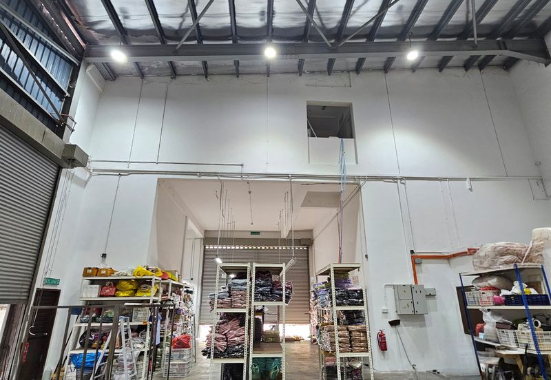 2.5 Storey Semi D Crest Hill Industrial Park 2 Semenyih