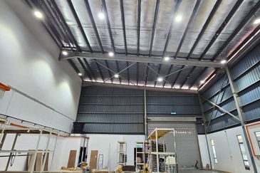 2.5 Storey Semi D Crest Hill Industrial Park 2 Semenyih