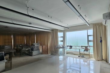 2.5 Storey Semi D Crest Hill Industrial Park 2 Semenyih