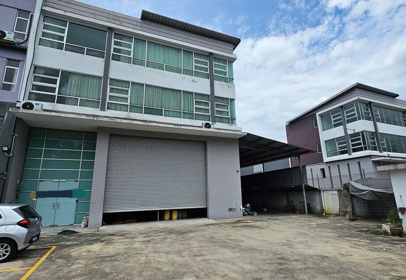 2.5 Storey Semi D Crest Hill Industrial Park 2 Semenyih