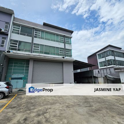 2.5 Storey Semi D Crest Hill Industrial Park 2 Semenyih, Selangor, Semenyih