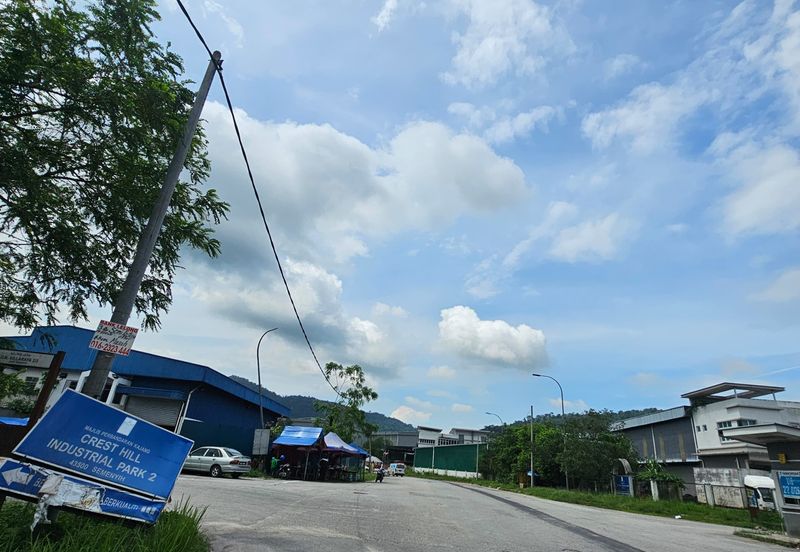 2.5 Storey Semi D Crest Hill Industrial Park 2 Semenyih