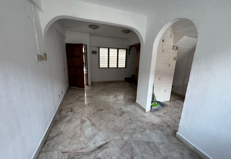 Flat Pandan Jaya Blok L13