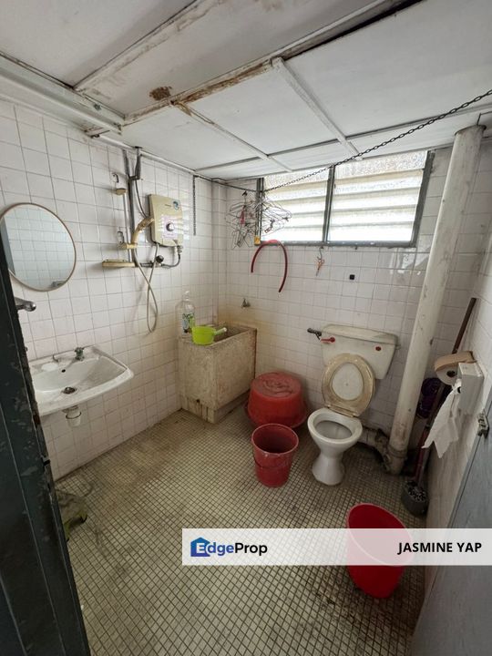 FLat Pandan Jaya in C3 Block next to Business Center Pandan Jaya , Selangor, Pandan Jaya