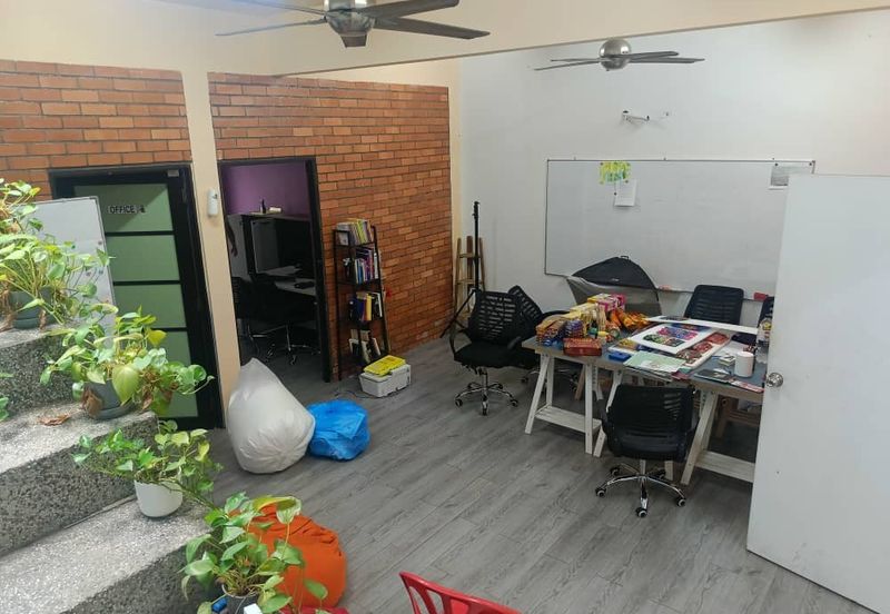 Pusat Perdagangan Seri Kembangan