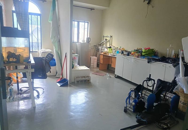 Pusat Perdagangan Seri Kembangan