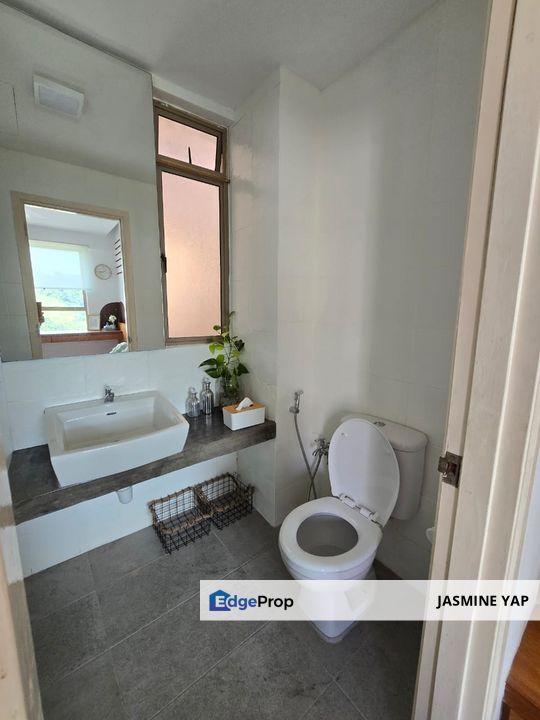 Ritze Perdana Condo Surrounded by Many Shops Food , Selangor, Damansara Perdana