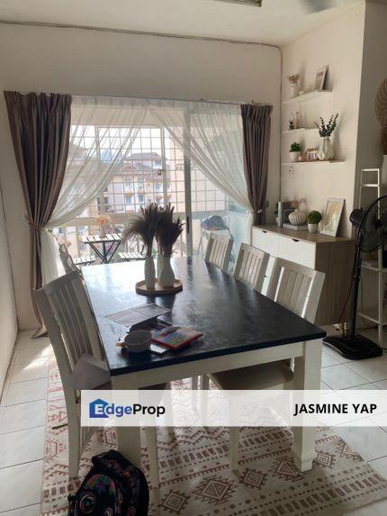 Indah Condo in Damansara Damai Gated with Pool, Selangor, Petaling Jaya