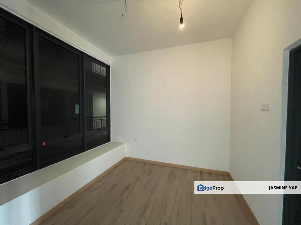 PJS5 Condo only 2.9km away Sunway Pyramid & College via Pantai Highway, Selangor, Petaling Jaya